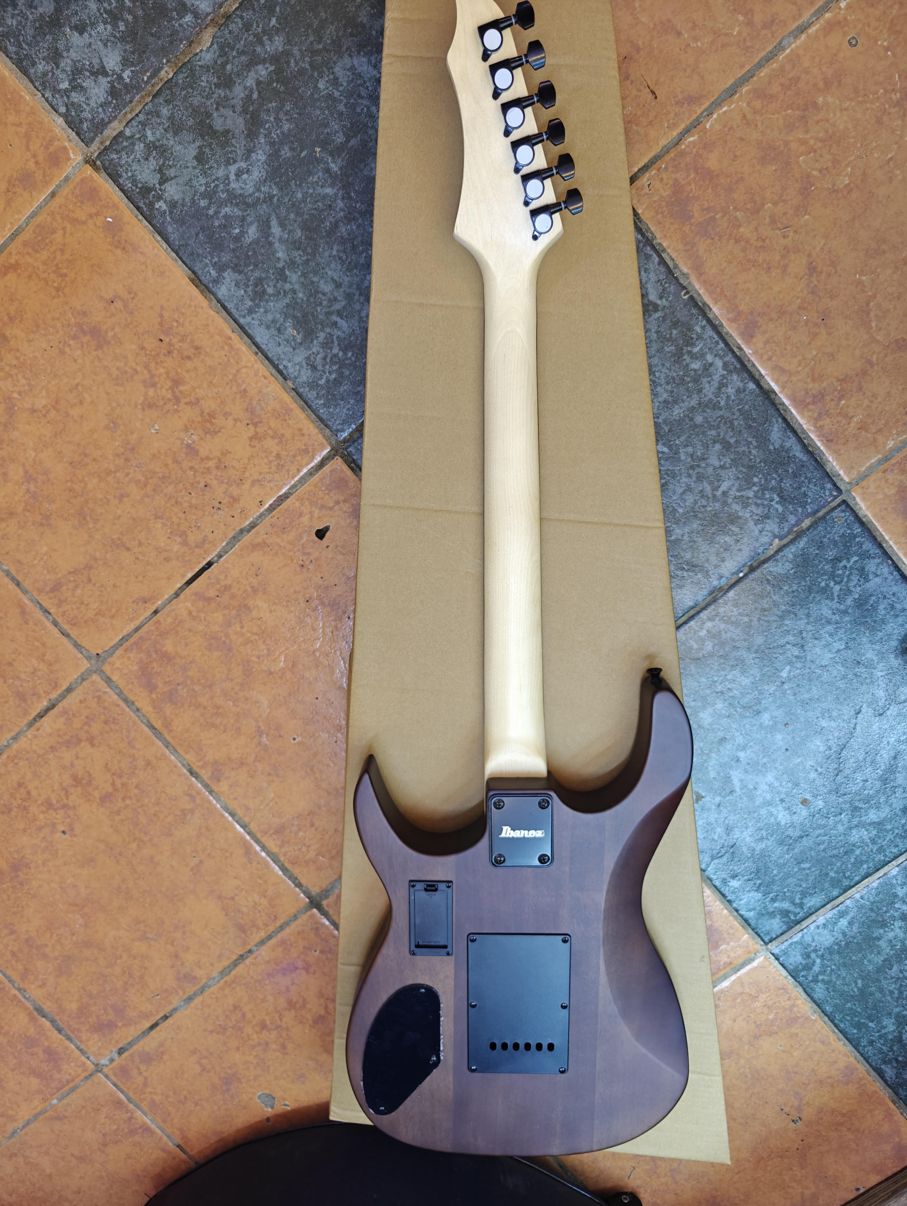 Ibanez active electric guitar 