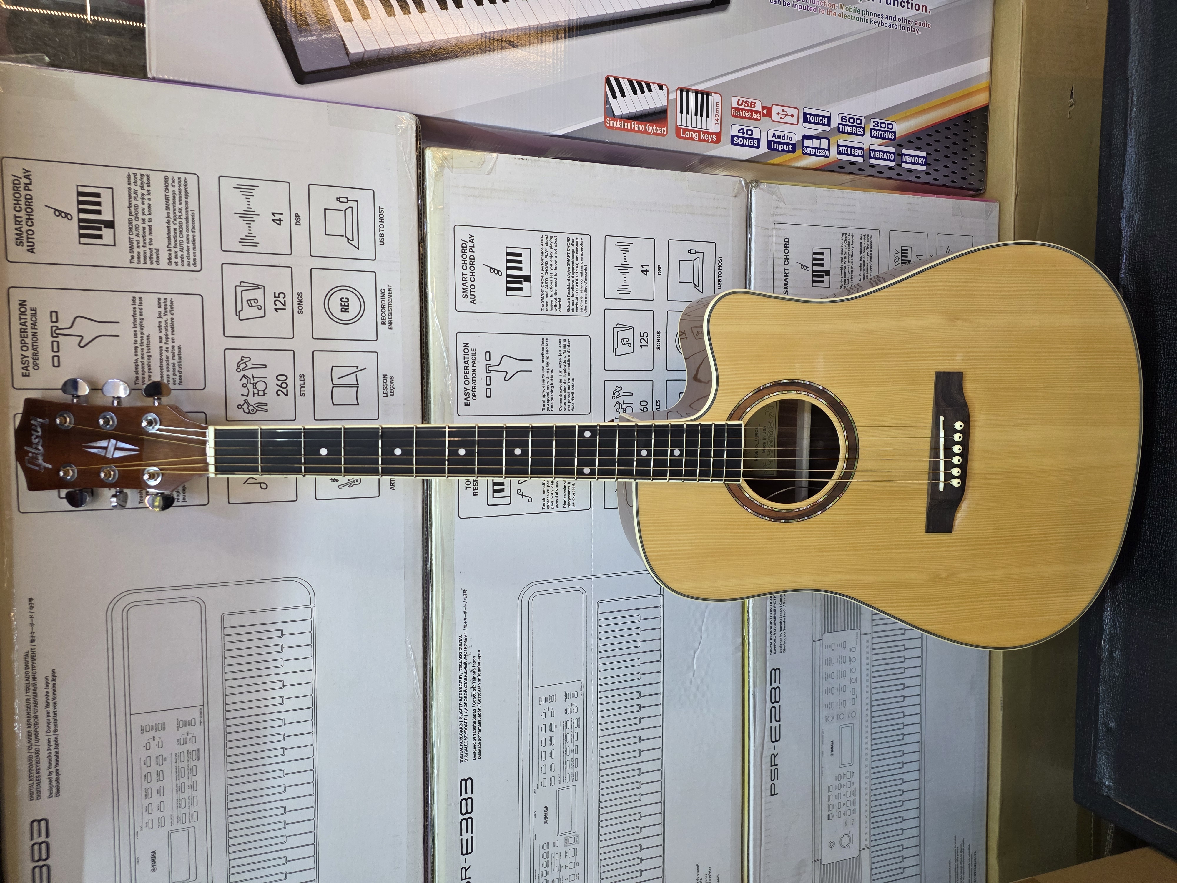 Gibson semi Acoustic 41"