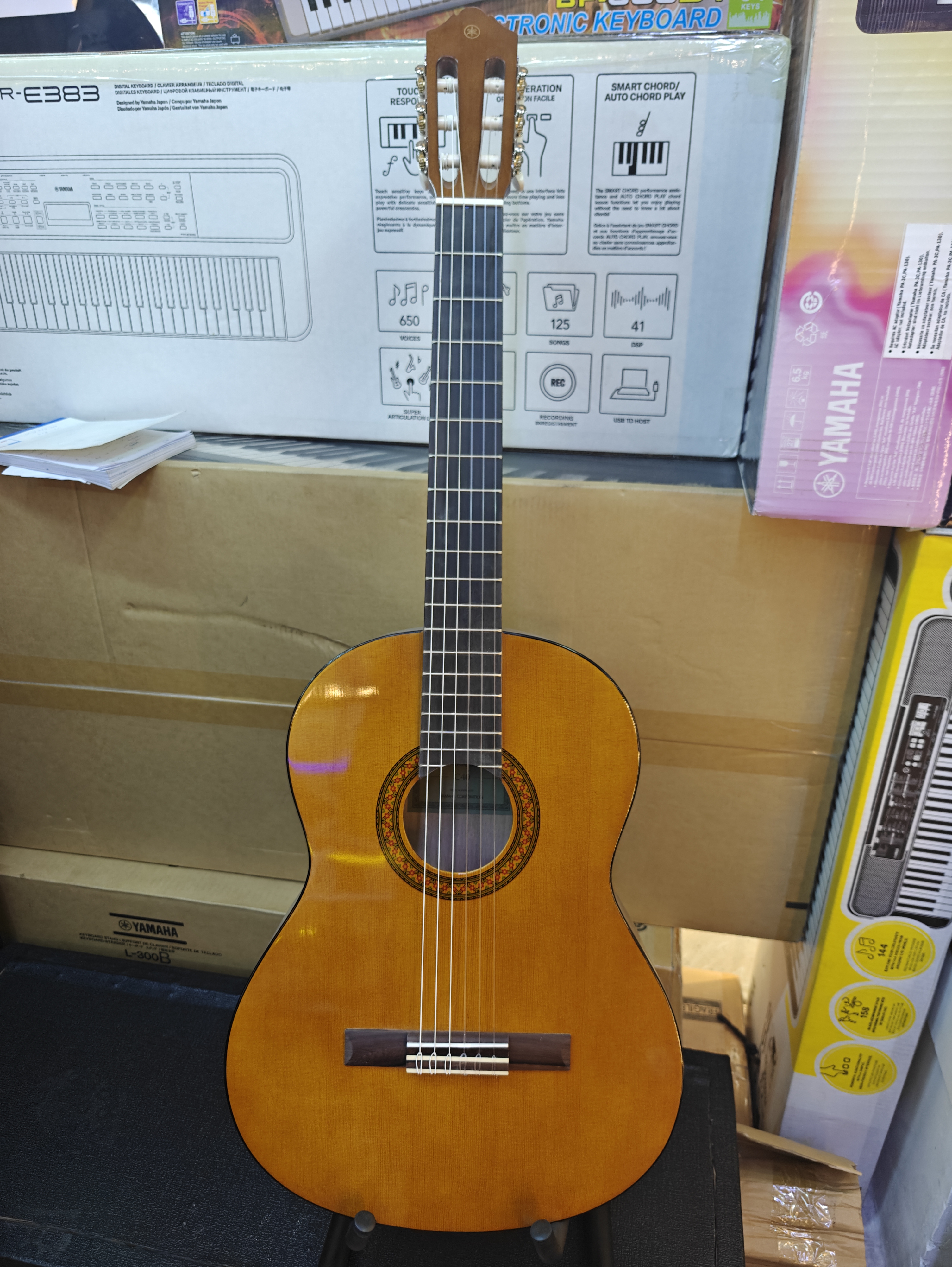 Yamaha C40 Full Size