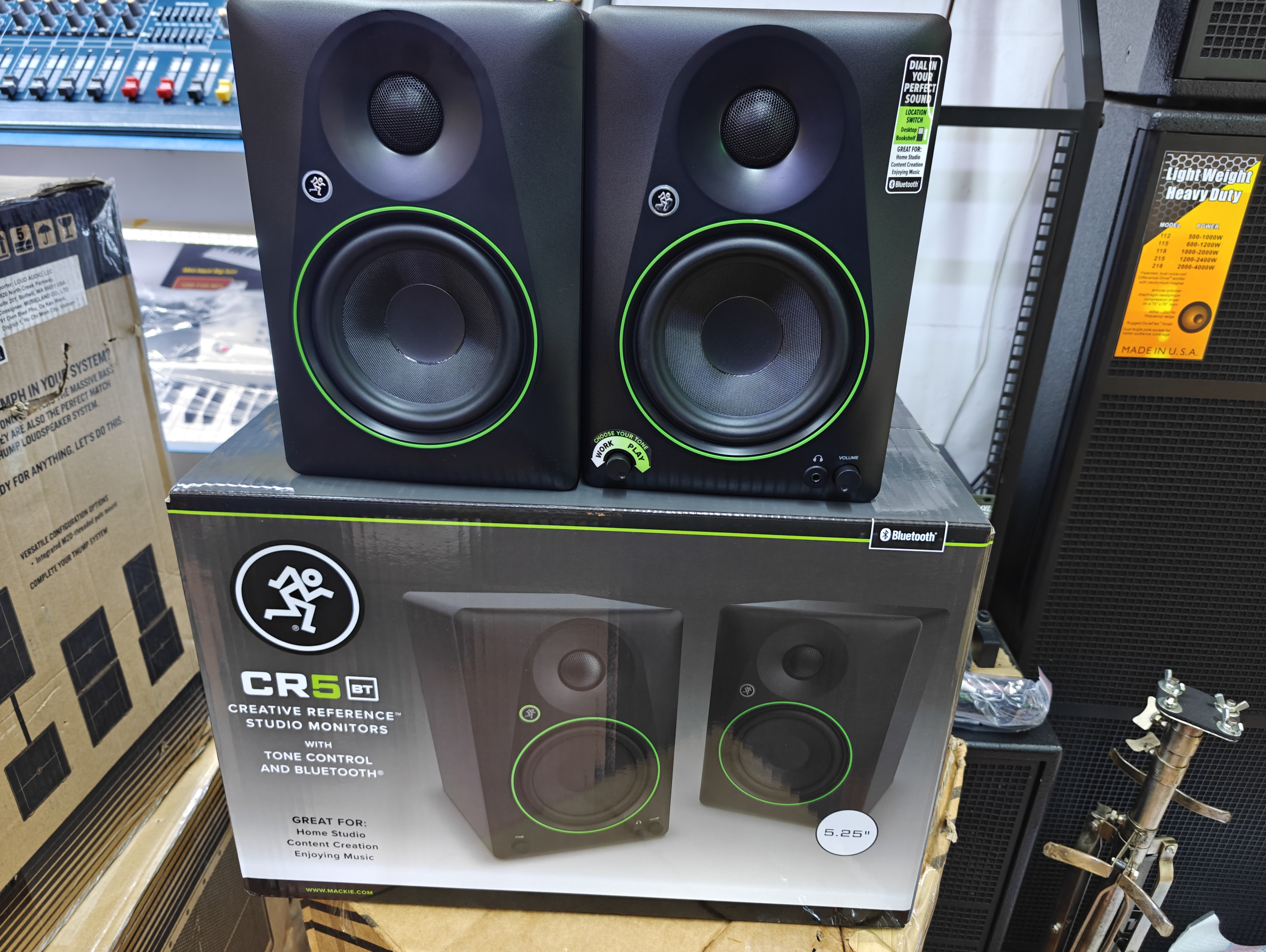 Mackie CR5BT 5.25" Powered Studio Monitor
