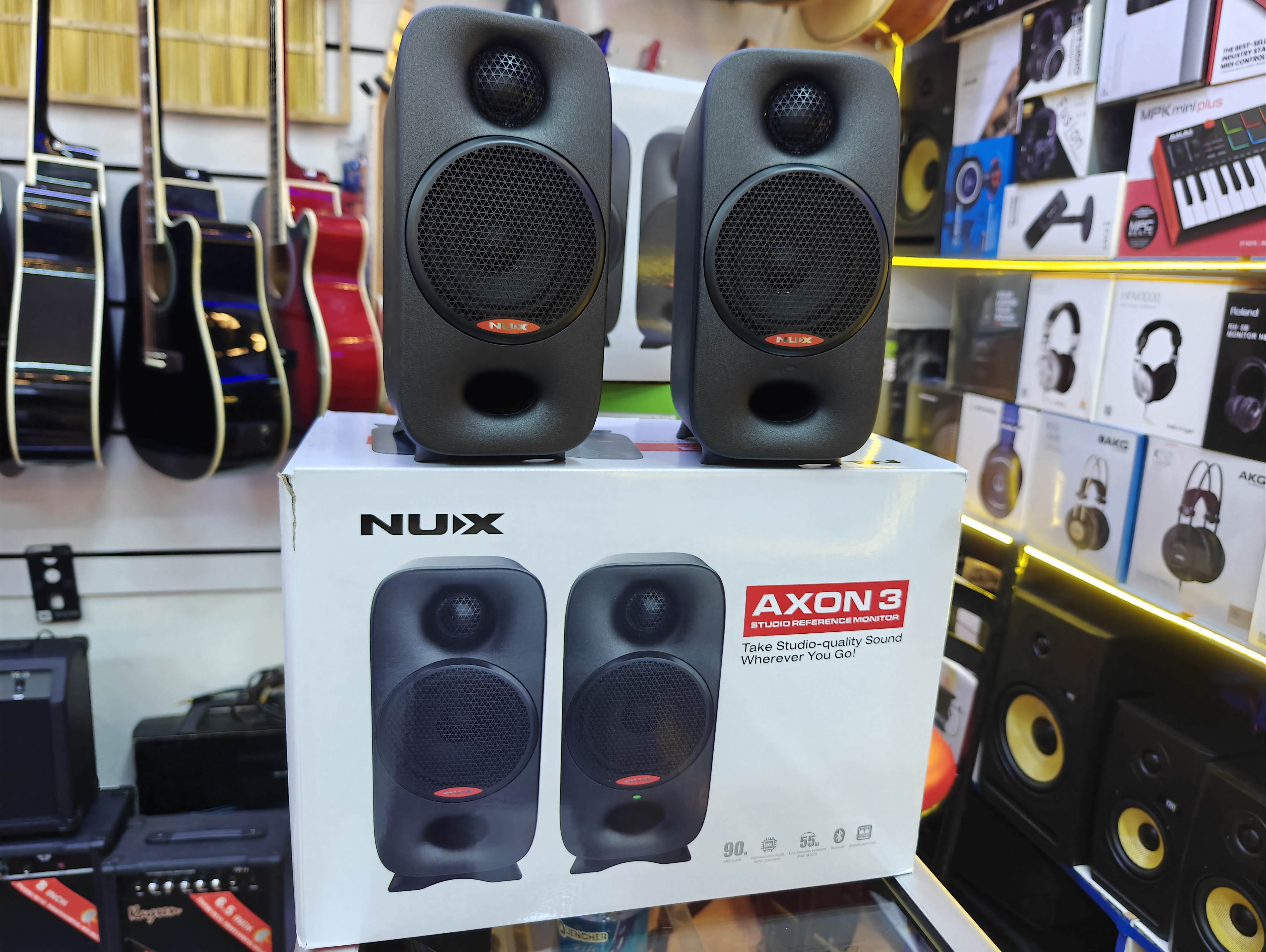 NUX Axon 3 Studio Monitors Pair
