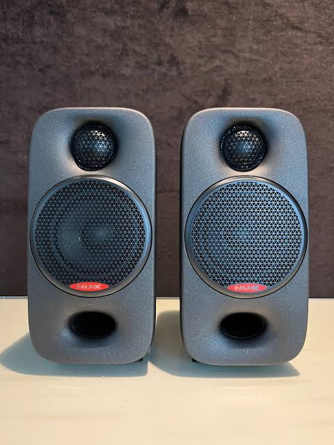 NUX Axon 3 Studio Monitors Pair