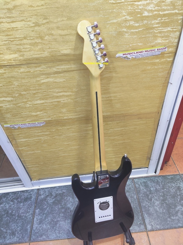 Fender stratocaster Electric Guitar 