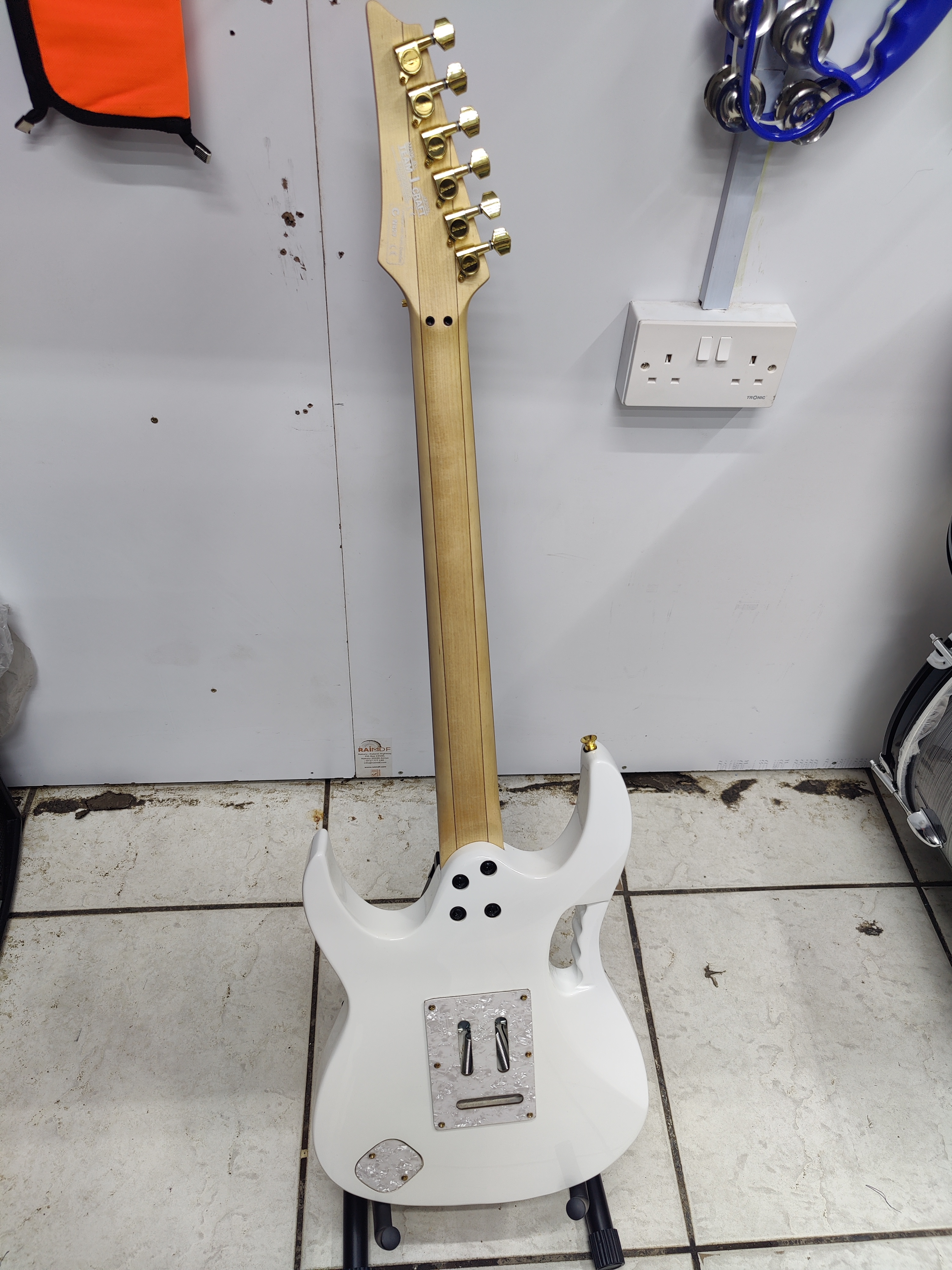 Ibanez JEM7 white