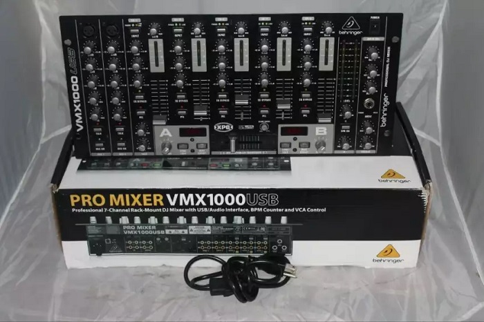 PRO MIXER VMX1000USB Behlinger