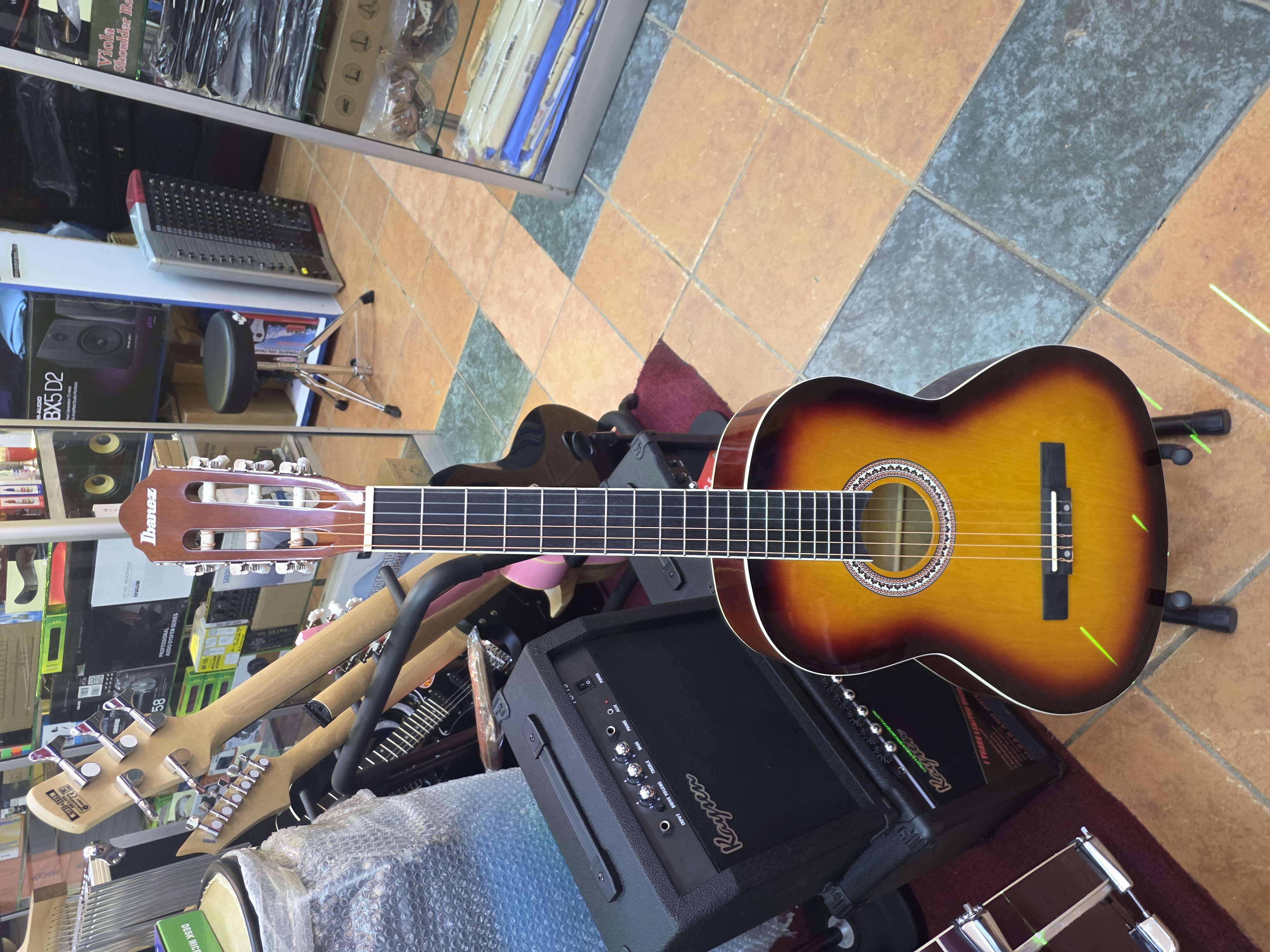 Classical guitar full size