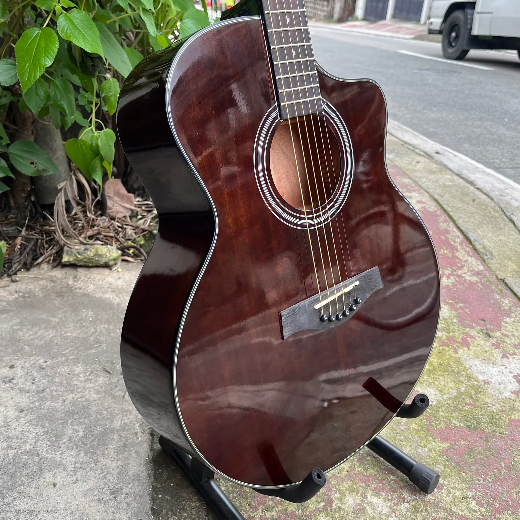 Briline S1 Pure Acoustic Guitar side Briline S1 Pure Acoustic Guitar side