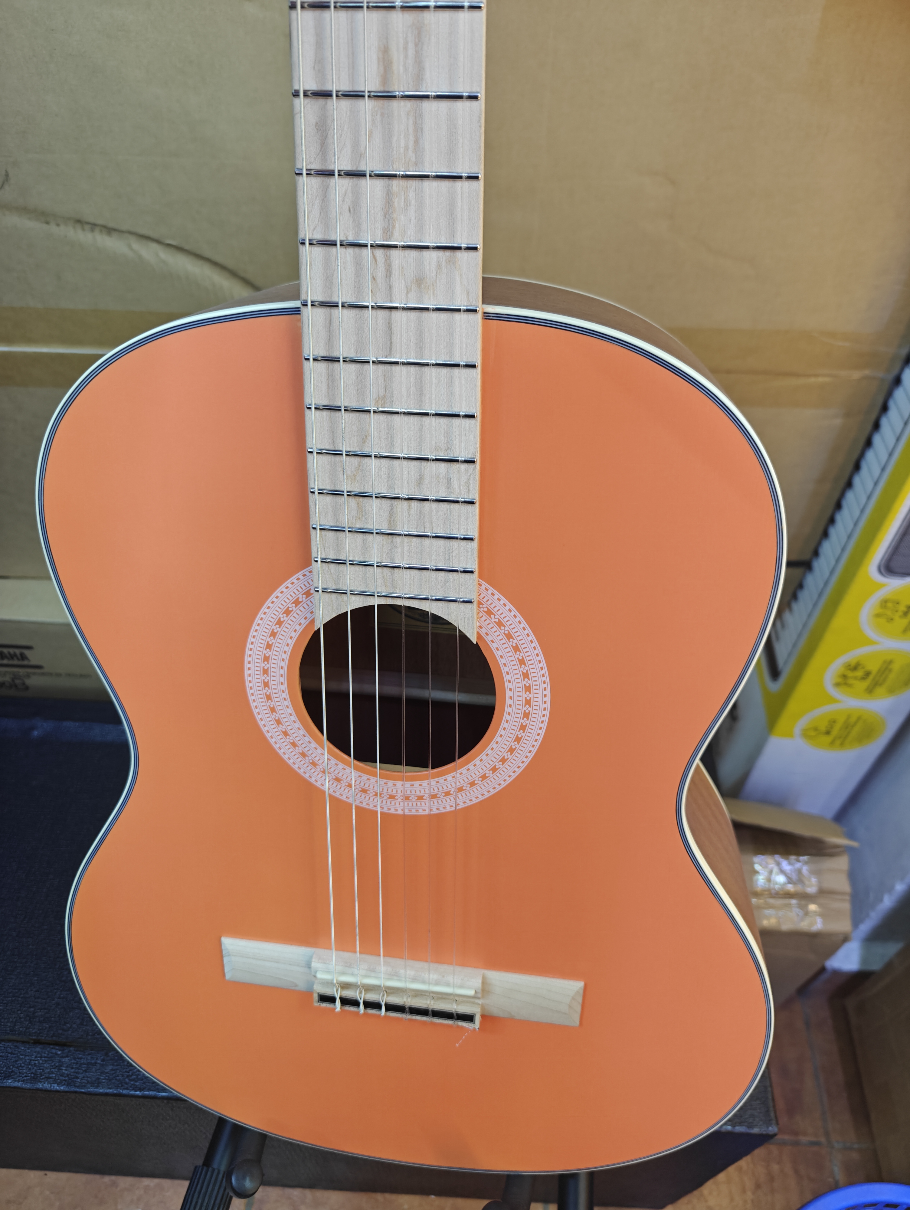 Classical guitar full size