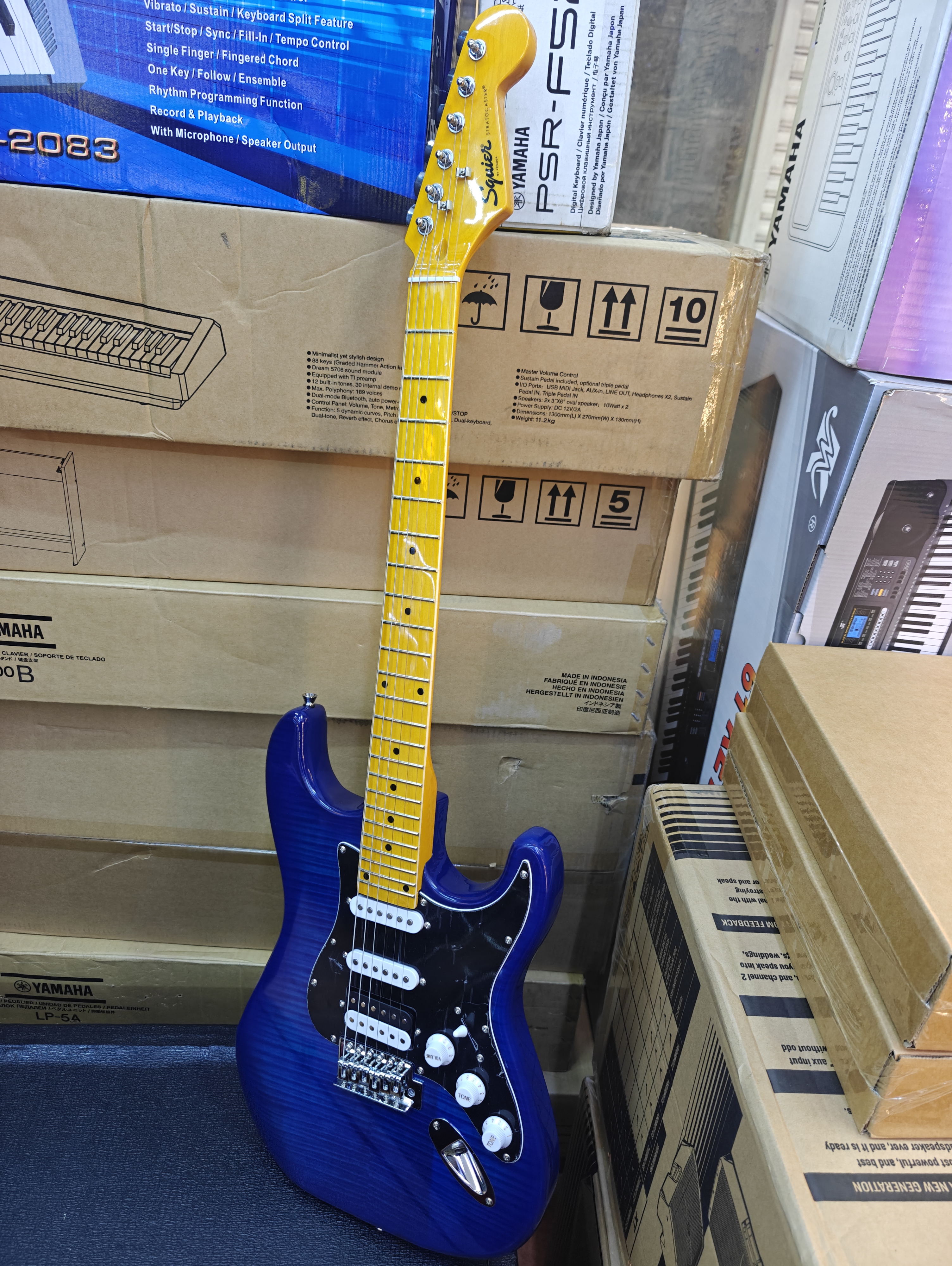 Fender Squier Debut Series Stratocaster Electric Guitar, blue