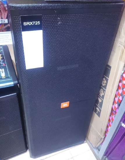 JBL SRX 725 pro Full range speakers