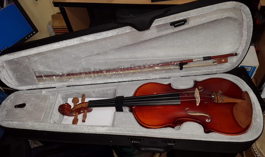 Maple leaf intermediate violin 