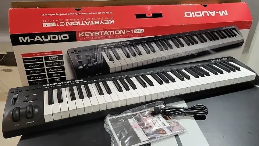 M-Audio Keystation 61 MK3 61-Key USB MIDI Keyboard Controller with Full-Size Velocity-Sensitive Keys, Transport Controls, Pitch and Modulation Wheels, and MIDI Connectivity