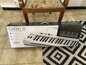 Samson Carbon 49 USB MIDI Controller