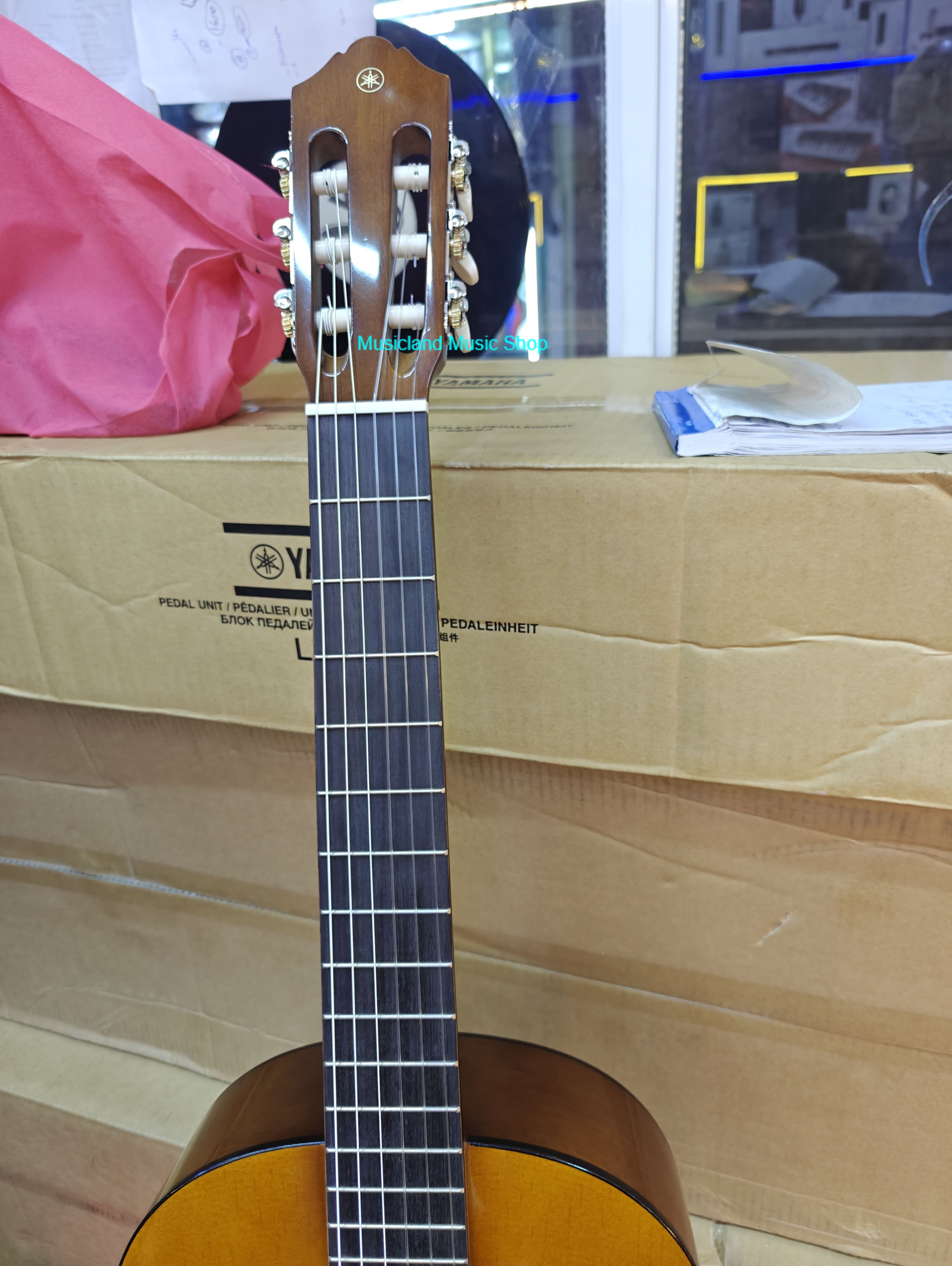 Yamaha C40 Full Size